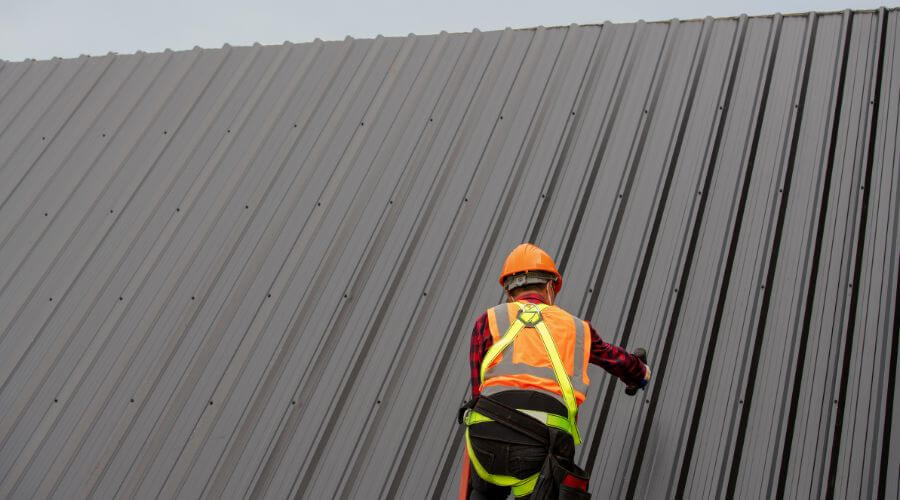 Professional gutter cleaning in Monument, NM